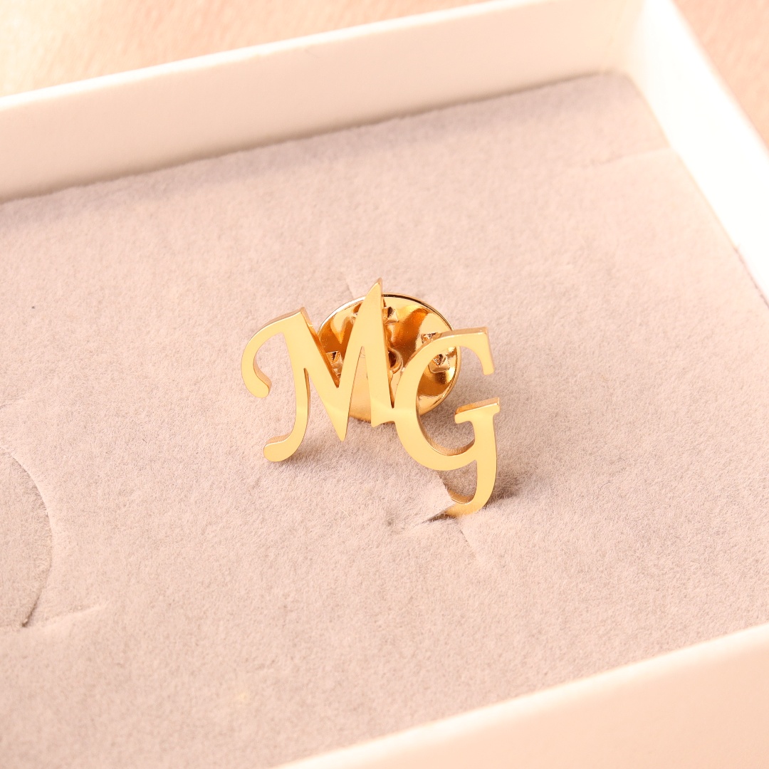 Custom Initials Brooch For Gro - огляд і ціна Tuxedo Lapel Pin