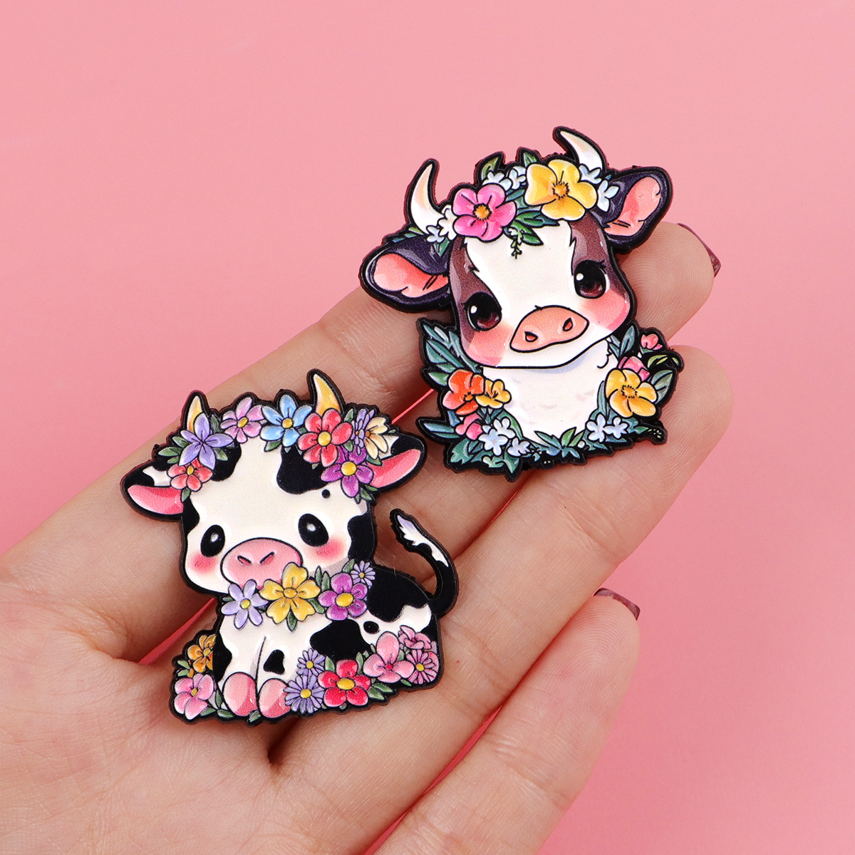 Cute Cartoon Cows Metal Badges - огляд і ціна Tuxedo Lapel Pin
