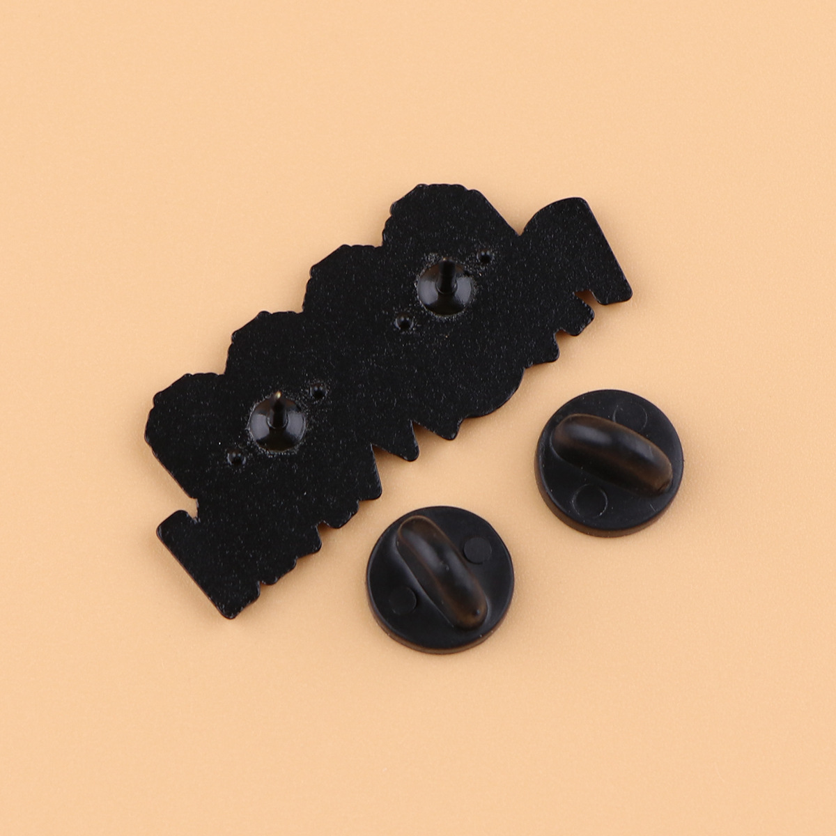 Pac-Man Game Brooch Pin Badge  - огляд і ціна Tuxedo Lapel Pin